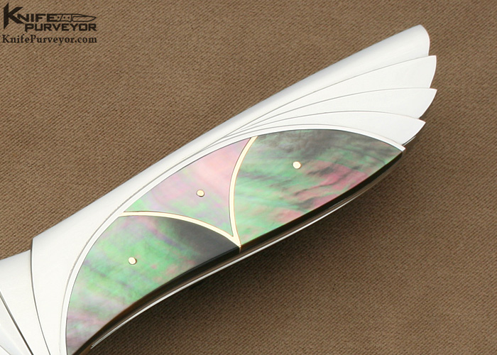 Ken Steigerwalt Custom Knife Fluted Steel, Black Lip Tahitian Pearl Shell Fighter with 18Kt Gold Spacers and Pins - Image 3