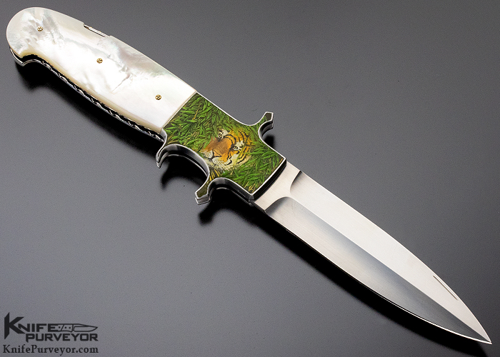 Fabrizio Silvestrelli Set of 2 Mother of Pearl Subhilt Lock-back Fighters Engraved by Creative Arts & Mario Terzi - Image 5