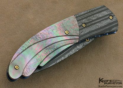 Mike Zscherny Custom Knife Fluted & Stippled Black Lip Tahitian Pearl Shell & Delbert Ealy Mosaic Damascus Linerlock - Image 4