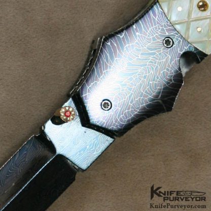 Vernie Reed Custom Knife Piqued South Sea Goldlip Pearl with Gold and Ruby Inlaid Damascus Linerlock Dagger - Image 2
