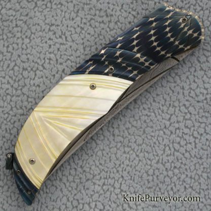 Rex Robinson Custom Knife Fluted Goldlip Pearl & Damascus Automatic Linerlock - Image 3