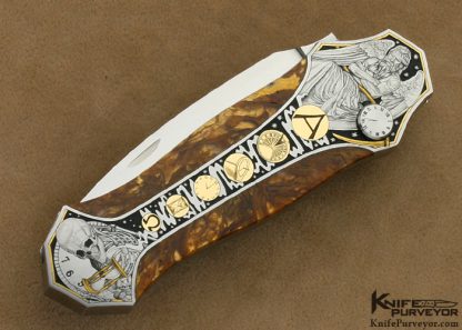 Scott Sawby Custom Knife Ray Cover Jr. Engraved 14Kt Gold & Gold Agate Button Lock Egret - Image 3