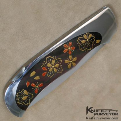 Shun Fujikawa Custom Knife Blacklip Tahitian Pearl Shell Lockback with 24Kt Gold Makie Overlays - Image 3