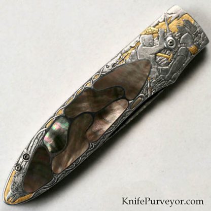 Steve Jernigan's Custom Knife: Blacklip Pearl Multiple Inlaid Automatic with Mike Norris Stainless Damascus Blade Engraved by Dan Wilkerson - Image 3