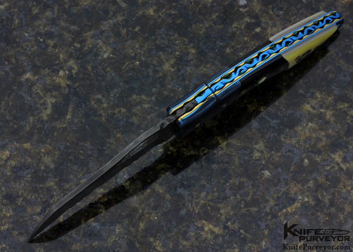 Suchat Jangtanong Custom Knife Damascus, Black Buffalo Horn & South Sea Gold Lip Pearl Linerlock - Image 4