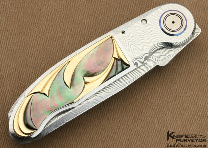 Michael Walker & Wolfgang Loerchner Custom Knife Collaboration Damasteel, Fluted Black Lip Tahitian Pearl Shell & Fluted Solid 14Kt Gold Inlaid Blade Lock - Image 3