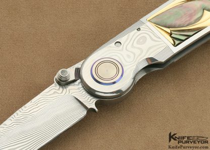 Michael Walker & Wolfgang Loerchner Custom Knife Collaboration Damasteel, Fluted Black Lip Tahitian Pearl Shell & Fluted Solid 14Kt Gold Inlaid Blade Lock - Image 2
